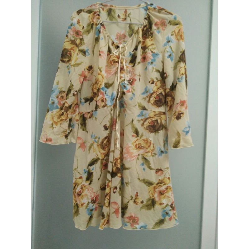 M04. Size XL. Áo kiểu chất thun dáng dài đã cũ. Hàng thùng
