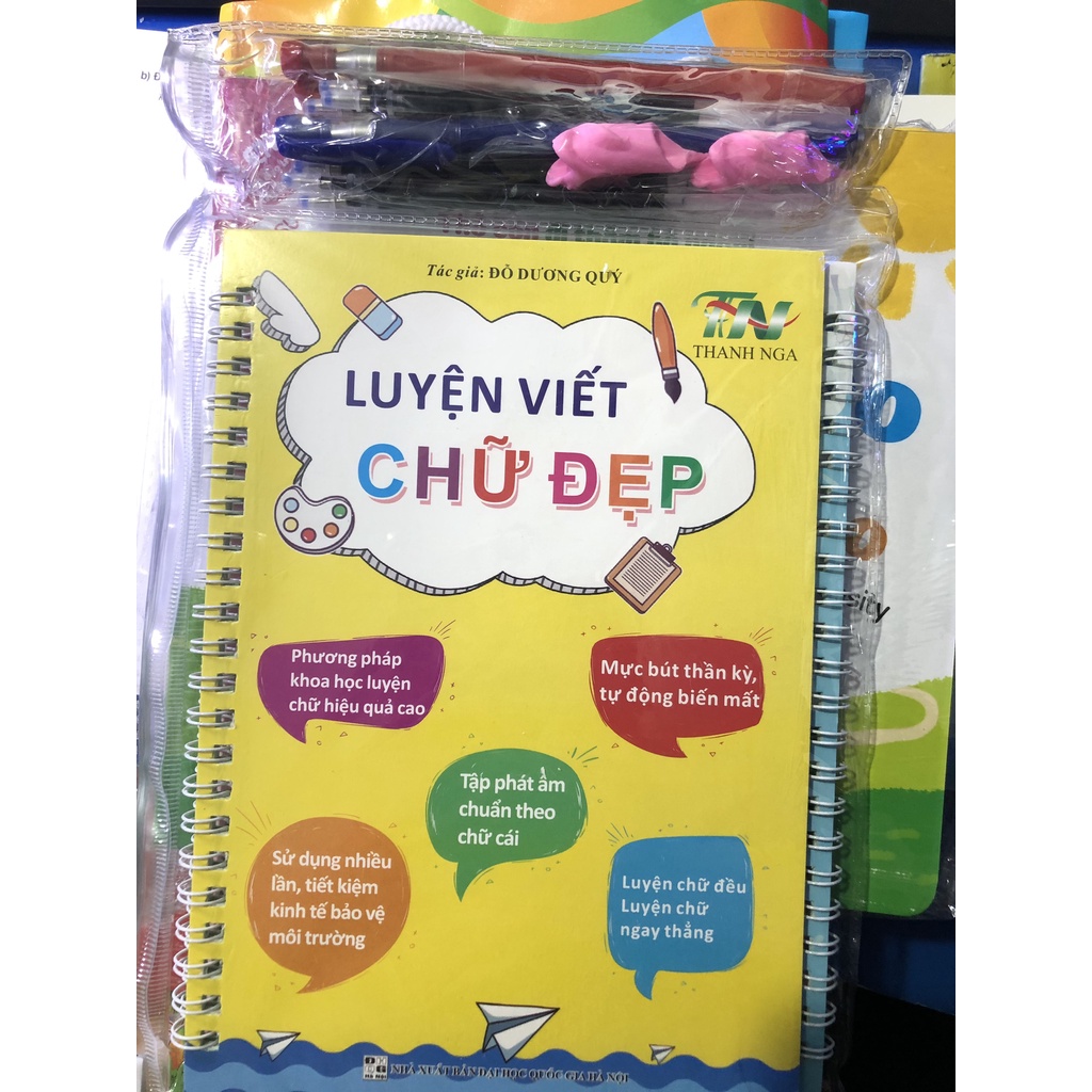 Sách - Combo Bộ 5 Vở Viết Xóa Được và Bộ 3 cuốn viết tự bay màu (Dùng được nhiều lần) - (8 cuốn + tặng nhiều bút)