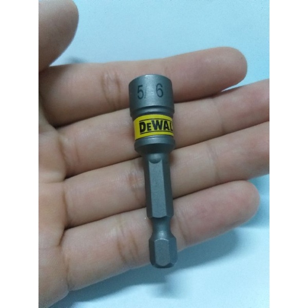 Đầu bắn tôn Dewalt