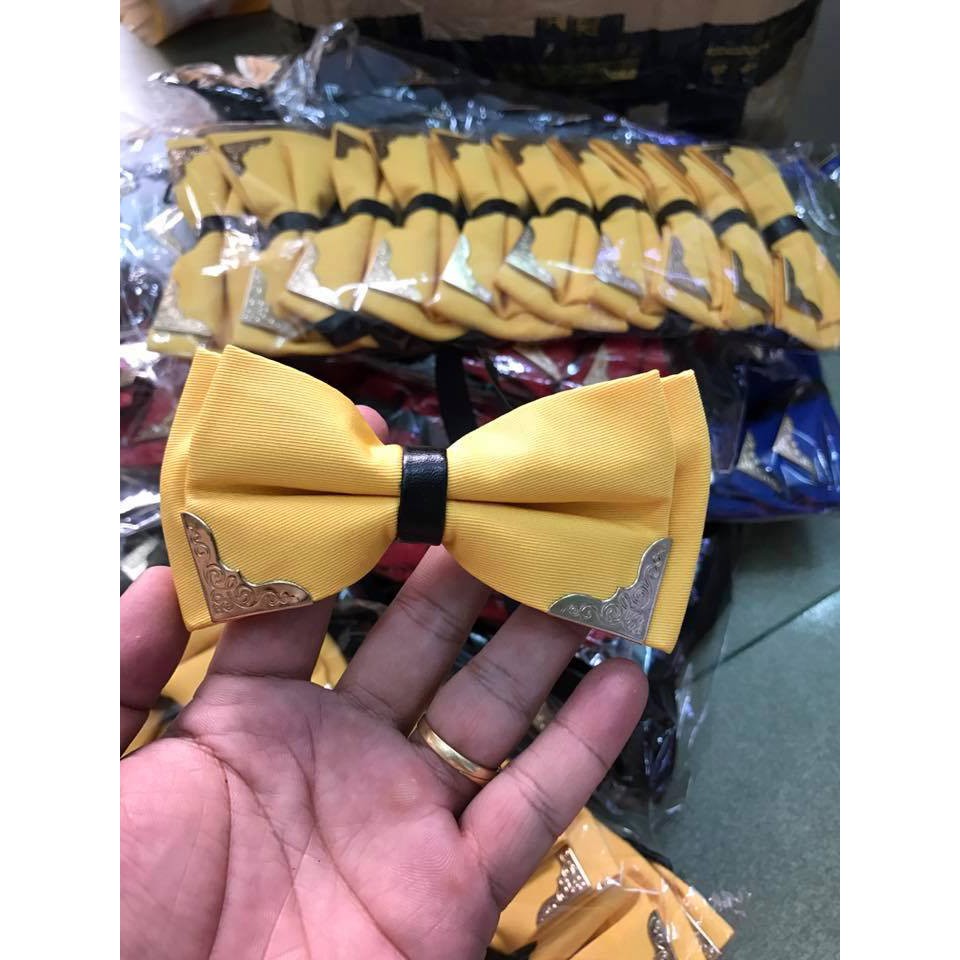 Nơ vuông bọc cạnh cho chú rể - MC