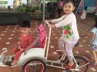Áo bà ba cho bé gái