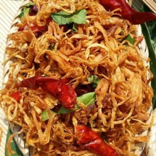 100g KHÔ GÀ XÉ CAY LÁ CHANH NGON