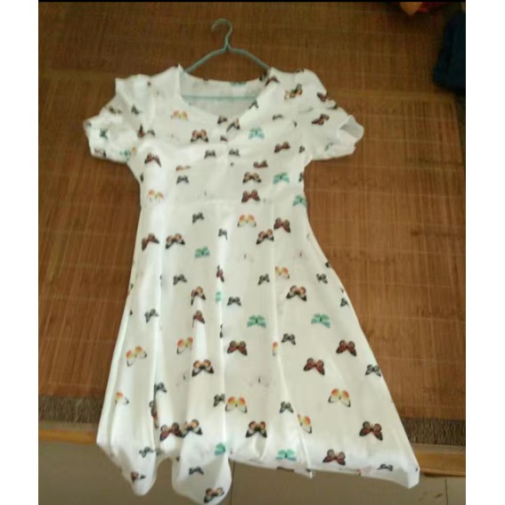 Đầm Hoa Cổ V Xẻ Tà Thời Trang Dành Cho Nữ | BigBuy360 - bigbuy360.vn