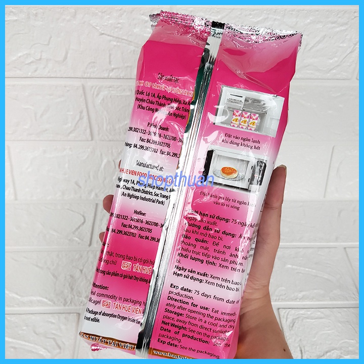 Bánh pía 4 sao đậu sầu riêng trứng muối Tân Huê Viên 540g