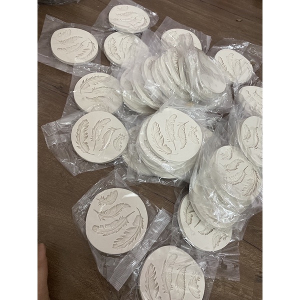 Khuôn Silicone Làm Bánh Hình Lông Vũ 3d