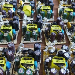 Nguồn rời 5V 2A không vỏ