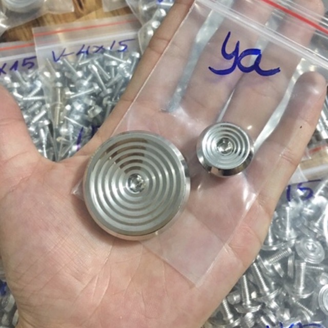 Ốc mâm lửa mẫu thái inox 304 dùng cho Hon và Ya