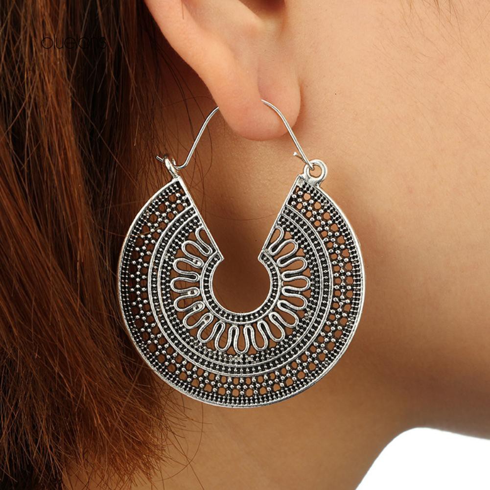 Đôi Bông Tai Hình Chữ C Phong Cách Vintage Dành Cho Nữ
