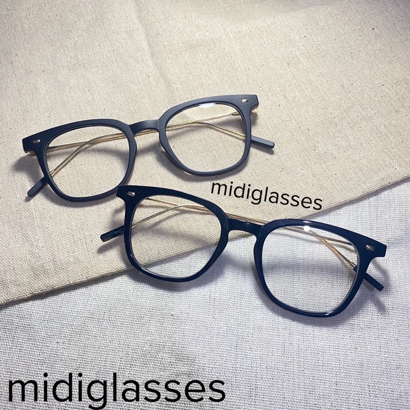 KÍNH VUÔNG CÀNG MẢNH