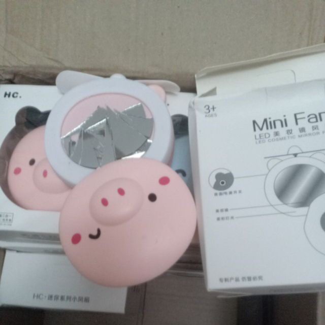 Quạt Mini Cầm Tay - Quạt Hình Heo 3 in 1SHOPEMTRANG7Quạt Làm Mát Cầm Tay Mini Hình Con Heo Đa Năng(Quạt+Gương+Đèn)