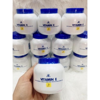 Kem dưỡng ẩm vitamin E
