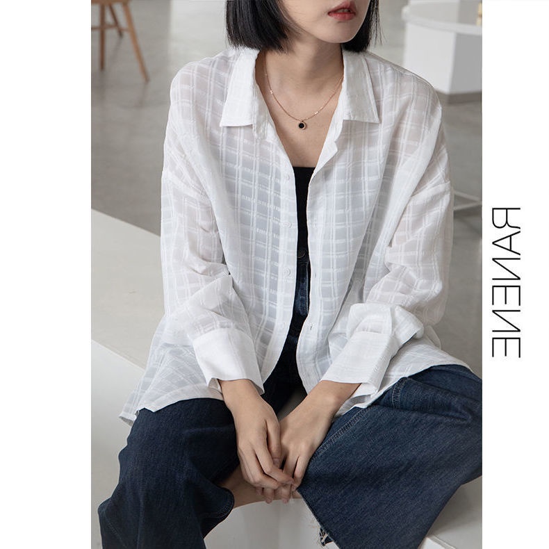 Áo Khoác Cardigan Mỏng Màu Trắng Kẻ Sọc Caro Chống Nắng Thiết Kế Mới Dành Cho Bạn Nữ