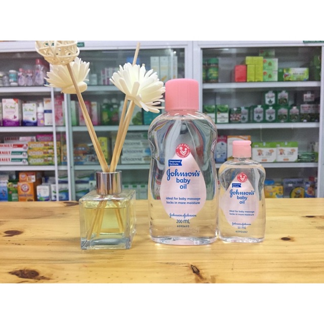 DẦU MÁT-XA VÀ DƯỠNG ẨM JOHNSON'S BABY OIL 50ml