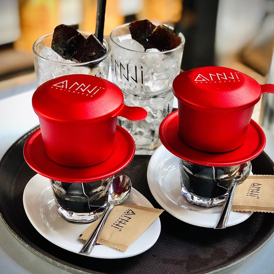 Cà phê pha phin có bơ Arabica Cầu Đất và Robusta Buôn Mê Thuột vị thơm, đậm, đắng thanh, ngọt hậu gói 500g Anni Coffee | BigBuy360 - bigbuy360.vn