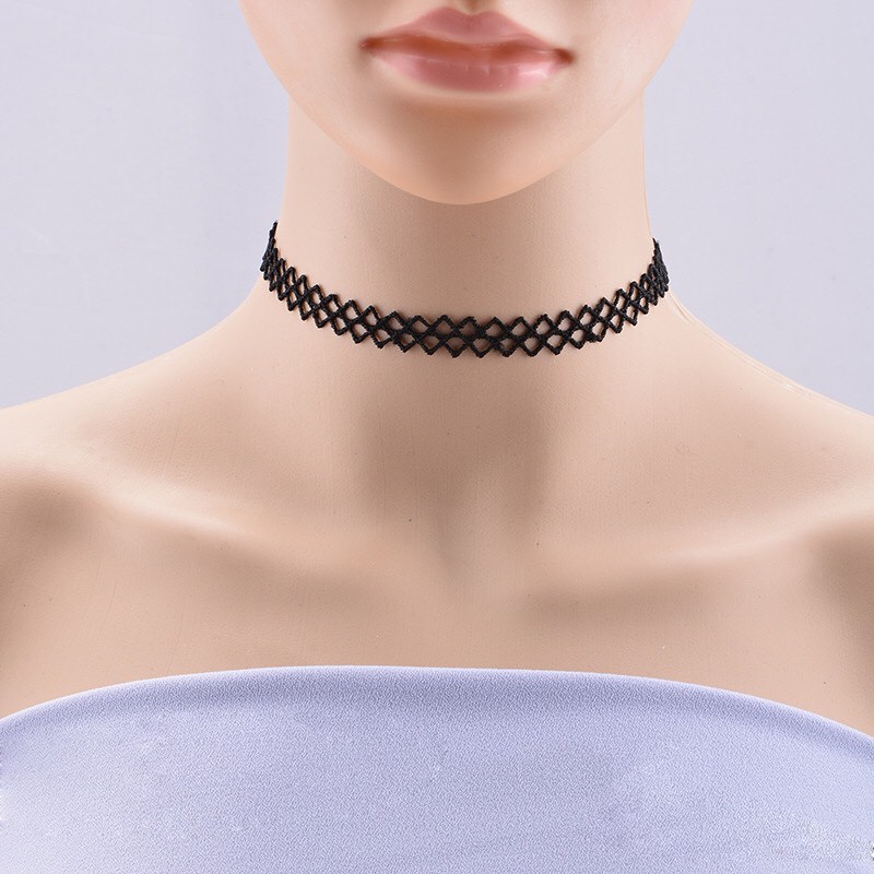 Choker màu đen họa tiết xíc xắc A-CK120 Mayconner