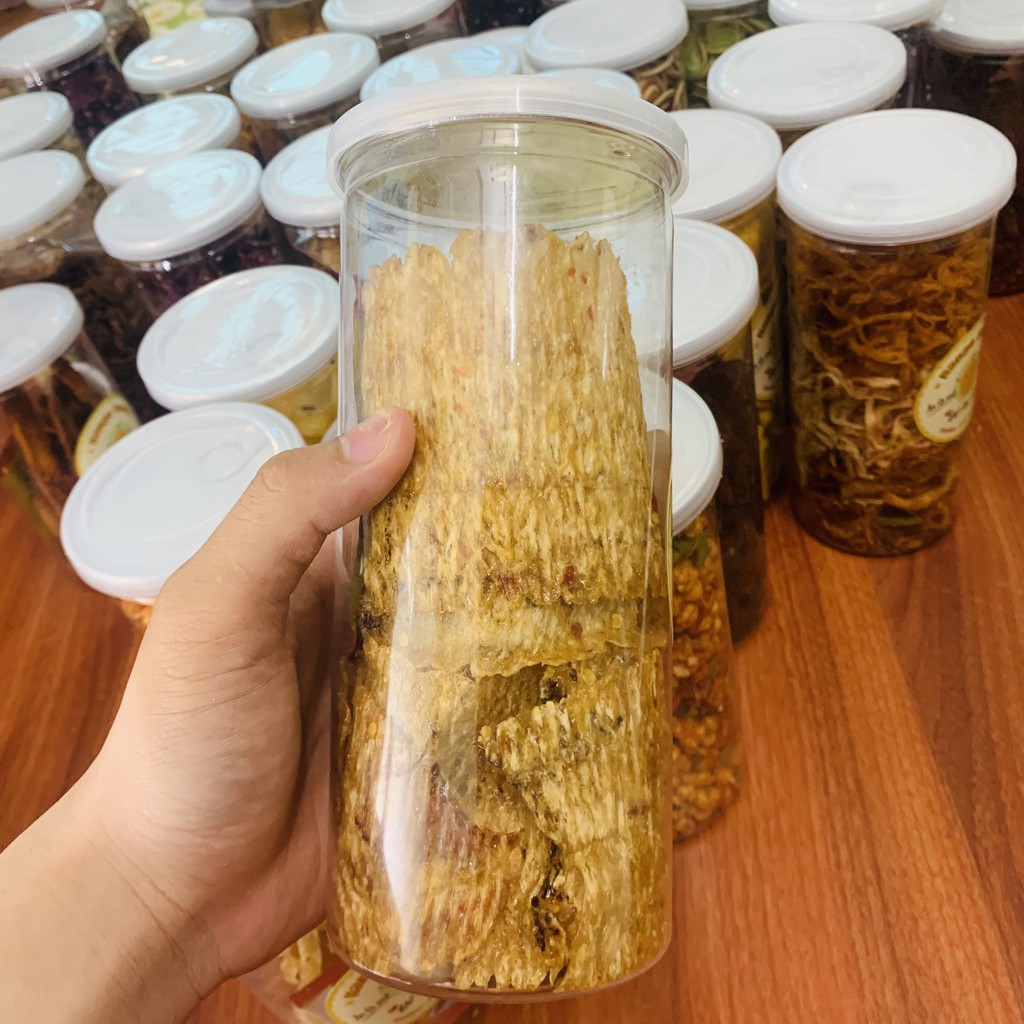 Mực cán tẩm gia vị cay đồ ăn vặt Hà Nội Mango đóng hũ pet siêu sạch trọng lượng 200g | BigBuy360 - bigbuy360.vn