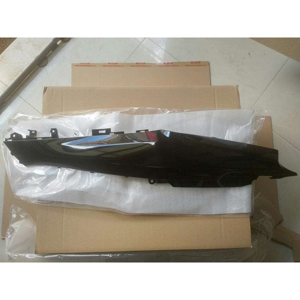 Ốp sườn Sirius Fi mới  đen Yamaha