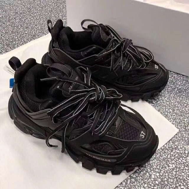 Balenciaga Wmns Track Trainer 'Pink Blue' Balenciaga