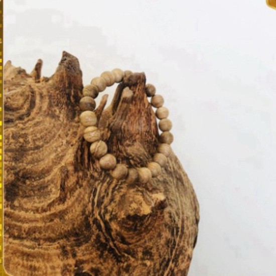Vòng tay trầm hương nam nữ 8ly,10 ly gỗ tự nhiên cao cấp.