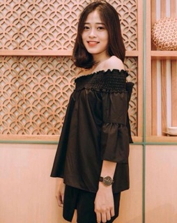 Áo buộc nơ sau
