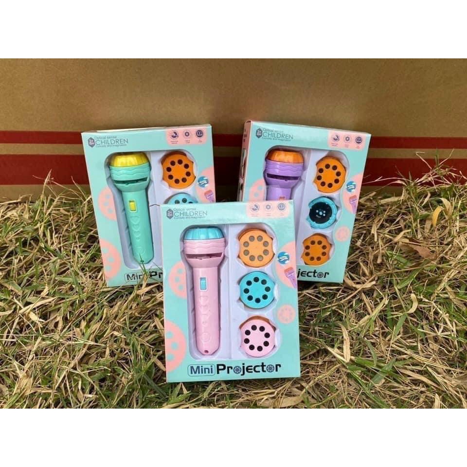Đèn Pin chiếu hình 10 chủ đề 80 hình cho bé