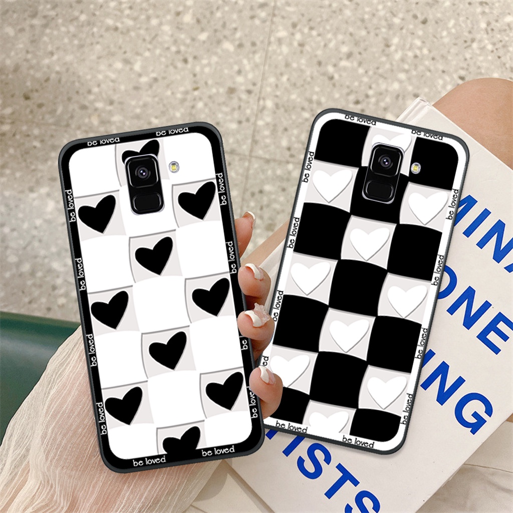 Ốp lưng Samsung J6/ A8 Plus/A8+/ A8 2018 trái tim, hoạ tiết kẻ caro đen trắng thời trang