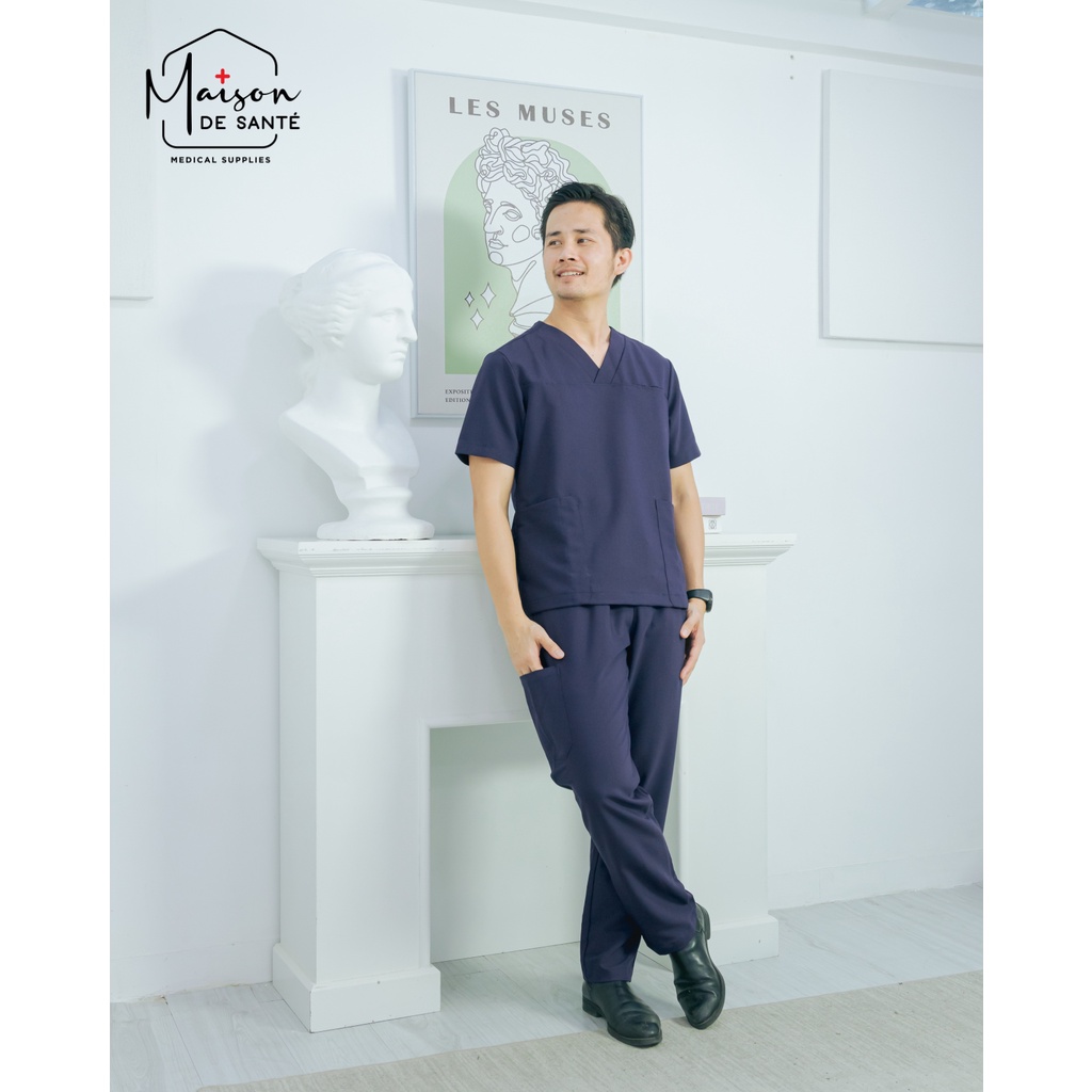 Bộ Scrubs Nam Cổ Tim Cao Cấp Nhiều Màu Sắc - Đồng Phục Phòng Mổ, Spa, Phòng Khám - REMY Maison de Santé