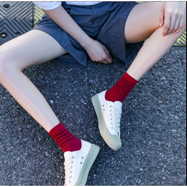 Đôi vớ cotton màu trơn phong cách nhật bản mới cho nữ