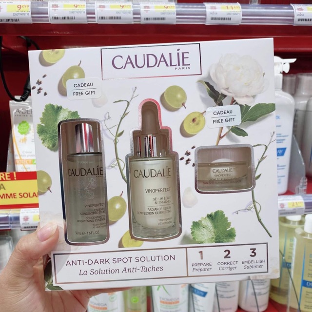 Set Serum Caudalie tặm kèm kem dưỡng và nước thần 30ml