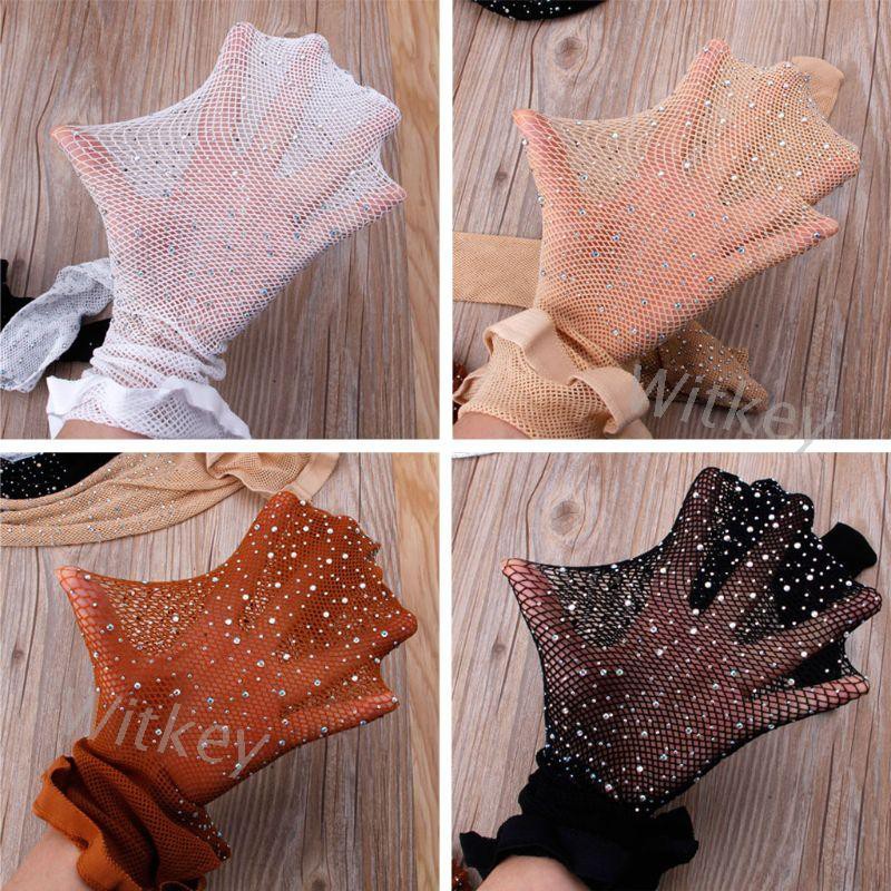 Quần tất lưới thiết kế họa tiết độc đáo cho bé gái