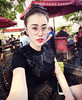 Kính thời trang đính đá cao cấp