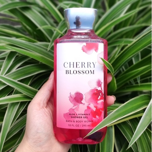 Sữa tắm Bath and Body Works mùi Cherry Blossom