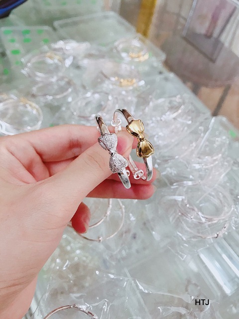 Vòng nơ cho bé chuẩn bạc ta xi vàng sáng đẹp