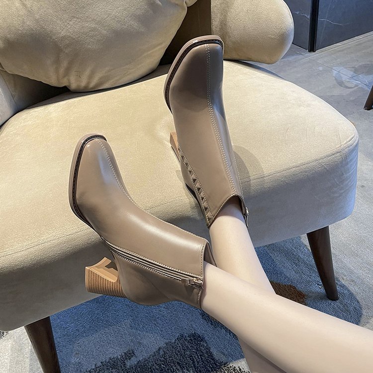 Giày Bốt Martin Cao Gót Mũi Vuông Đế Dày Thời Trang Cá Tính Cho Nữ