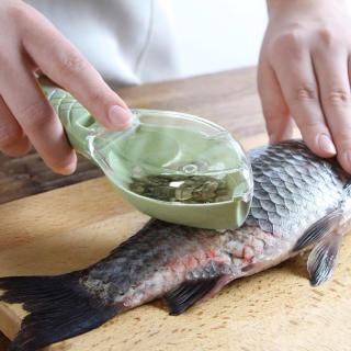 Dụng cụ đánh vảy cá tiện lợi