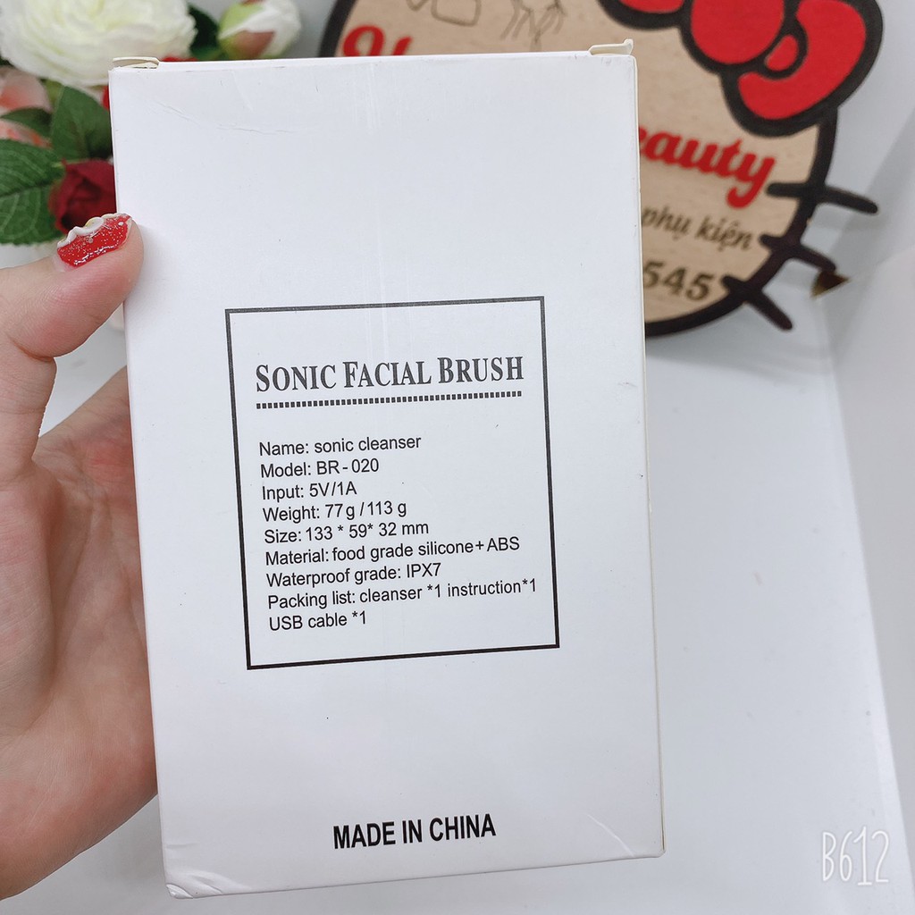 Máy rửa mặt SONIC FACIAL BRUSH công nghệ sóng âm làm sạch da hiệu quả
