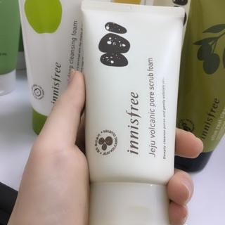 [kèm bill] SỮA RỬA MẶT TẨY DA CHẾT INNISFREE JEJU VOLCANIC