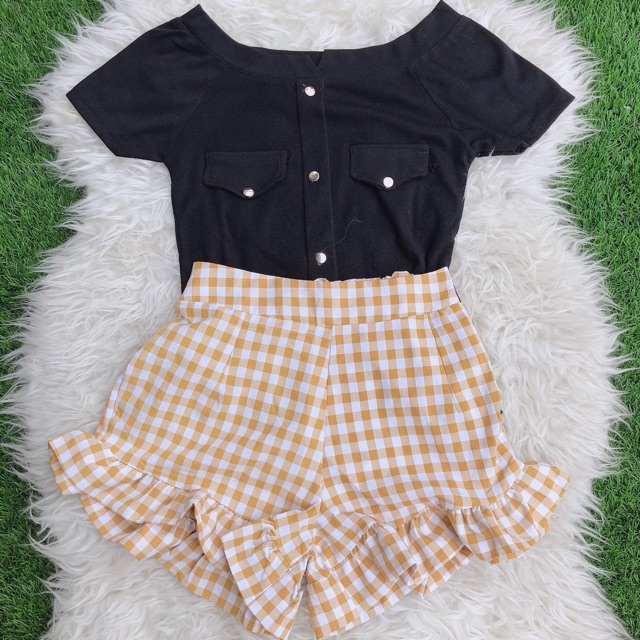 Các bạn có thể mua riêng áo hay quần hoặc váy mà các bạn thích. K cần mua theo set mình phối. Ib mình để dc giá hợp lí