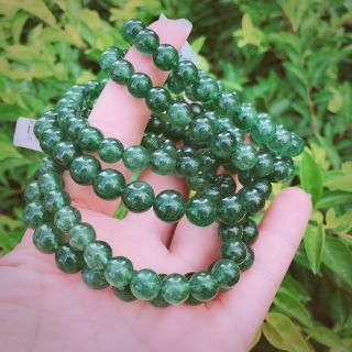 Vòng tay uu linh dâu tây xanh 8 ly