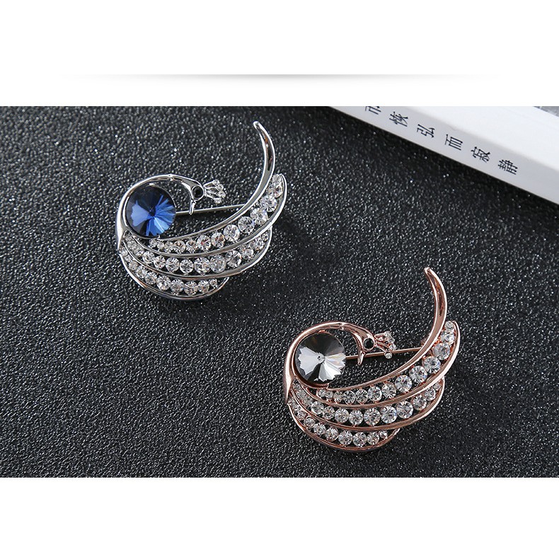 Bộ sưu tập cài áo hình công đính đá mang lại may mắn GC297 và các mẫu khác