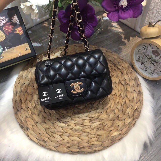Túi đen Channel Classis size 18 hàng hot hit