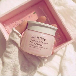 KEM DƯỠNG TRẮNG DA INNISFREE JEJU CHERRY BLOSSOM TONE UP CREAM 50Ml