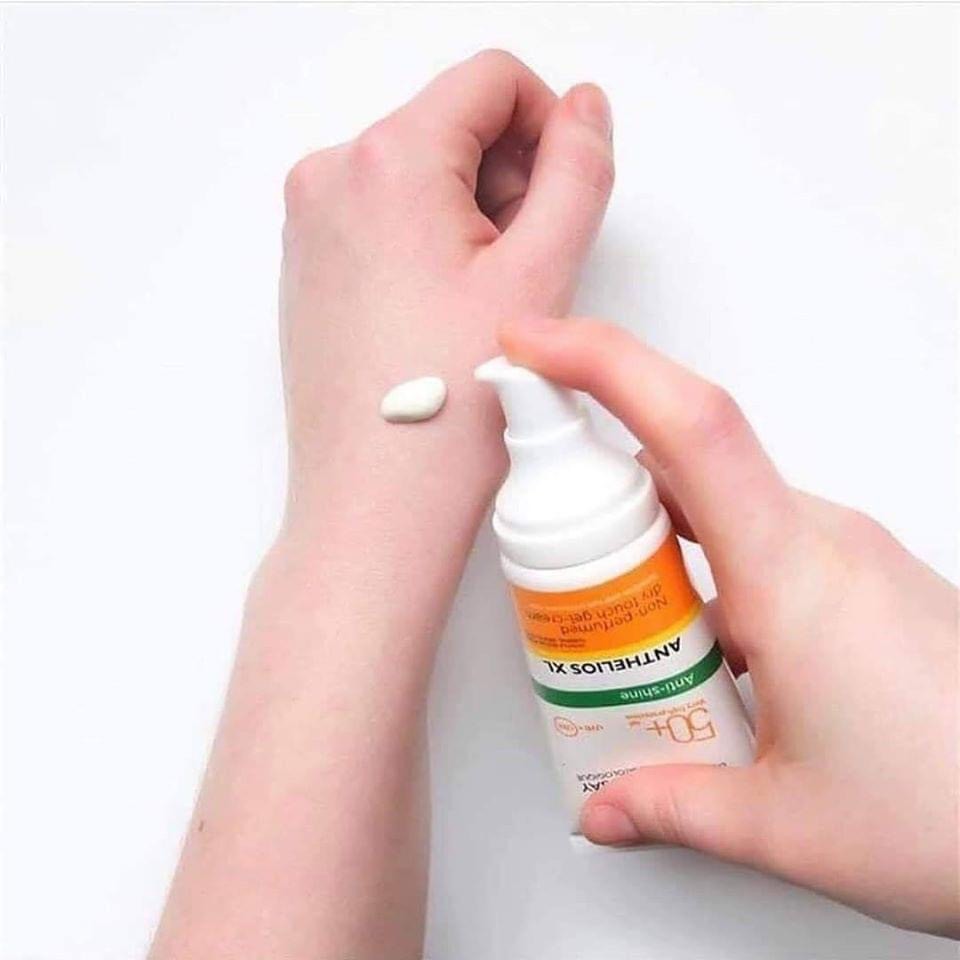 Kem Chống Nắng Không Màu Cho Da Dầu La Roche-Posay Anthelios XL SPF 50+