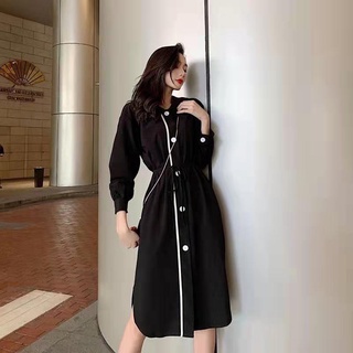 Đầm đen viền trắng siêu sang