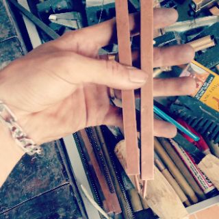 Hai thanh đồng đỏ chế tay hàn cell pin