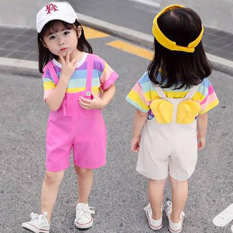 Áo in hình cầu vồng và quần yếm phong cách Hàn Quốc cho bé