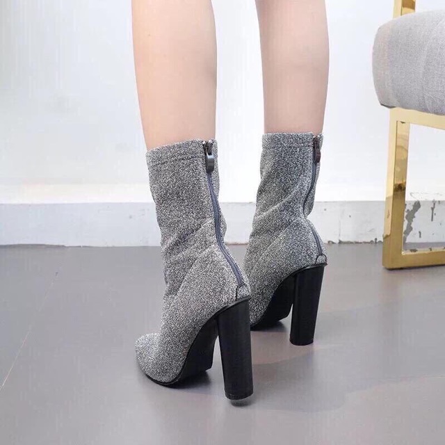 BOOT NHŨ