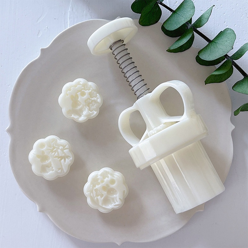 Khuôn Nhựa Làm Bánh Trung Thu Hình Thỏ Dễ Thương 20g