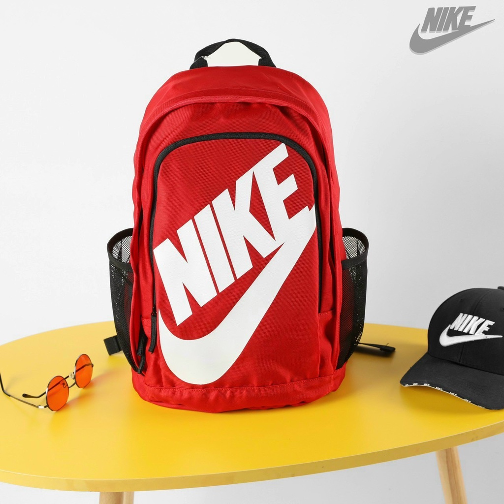 Balo nam nữ NIKE Hayward Futura Classic chất liệu polyester, đựng được laptop, form dáng chuẩn chống nước