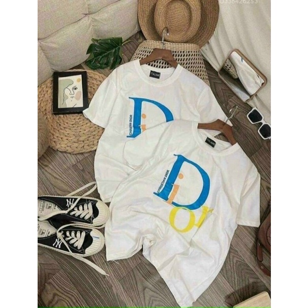 Áo thun trắng in chữ hot hit